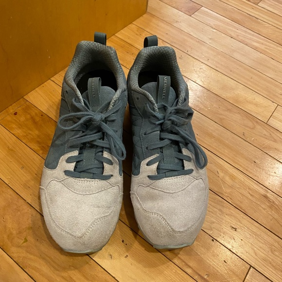 Womens suede casual sneaker - Picture 3 of 4